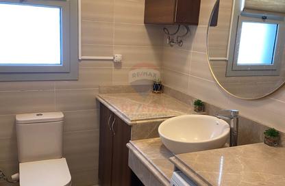 Duplex - 3 Bedrooms - 3 Bathrooms for sale in Palm Hills Village Gate - South Investors Area - New Cairo City - Cairo