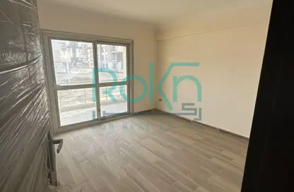 Apartment - 2 Bedrooms - 2 Bathrooms for sale in بوابة النعيم - Riviera City - Sheikh Zayed City - Giza