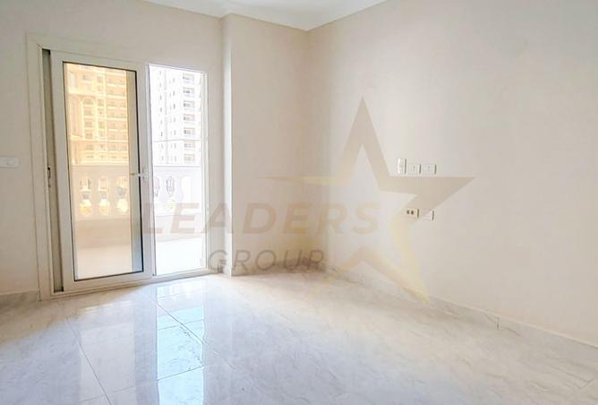 92967188 - Property Image 2