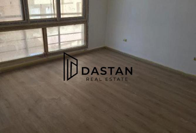 77333558 - Property Image 2