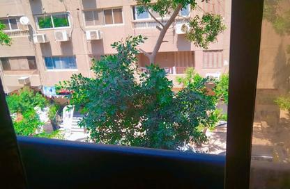 Apartment - 3 Bedrooms - 2 Bathrooms for sale in Tamim Ibn Al Moez St. - 1st Zone - Nasr City - Cairo