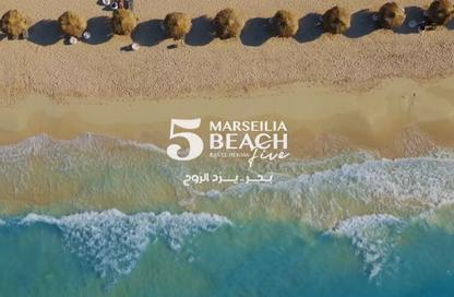 شاليه - 2 غرف نوم - 2 حمامات للبيع في مارسيليا بيتش 5 - راس الحكمة - الساحل الشمالي
