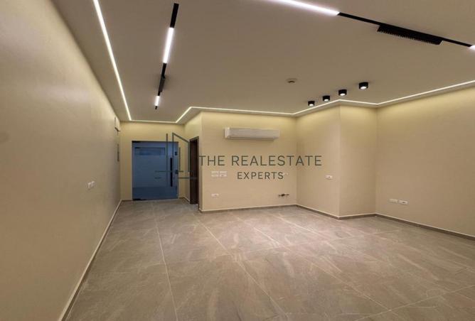 98552035 - Property Image 2