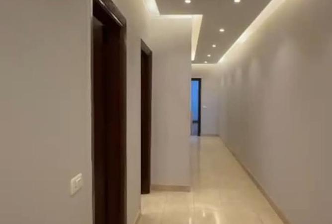 92131608 - Property Image 3