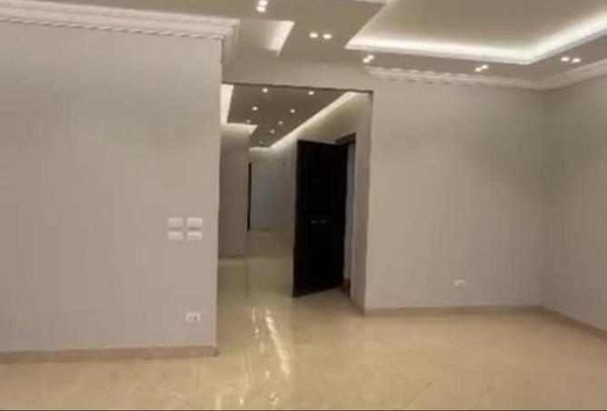 92131608 - Property Image 2