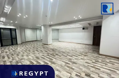 Office Space - 5 Bedrooms - 2 Bathrooms for rent in Zahraa Al Maadi Tunnel - Degla - Hay El Maadi - Cairo