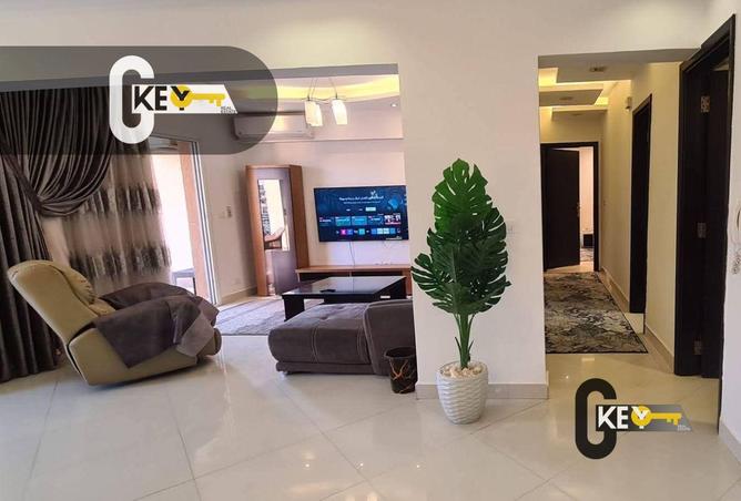 69838694 - Property Image 2