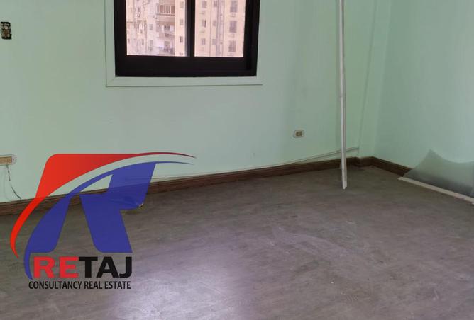 102917832 - Property Image 3