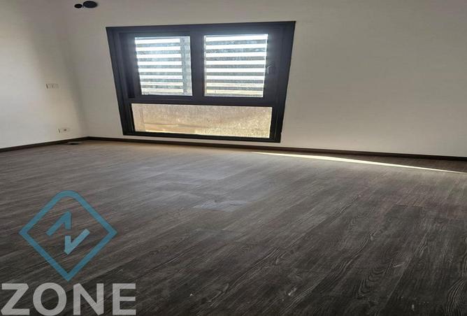 8433357 - Property Image 2