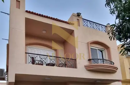Villa - 4 Bedrooms - 5 Bathrooms for rent in Hadayek Al Mohandessin - 4th District - Sheikh Zayed City - Giza