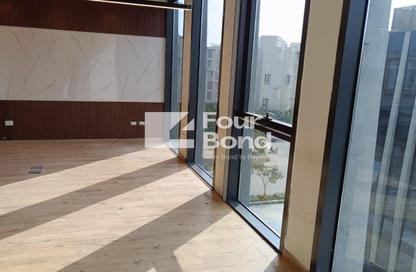 Office Space - Studio - 2 Bathrooms for rent in Eastown - 5th Settlement Compounds - The 5th Settlement - New Cairo City - Cairo
