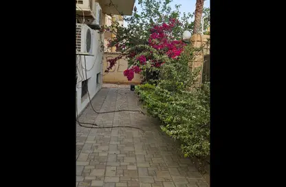 Apartment - 2 Bedrooms - 1 Bathroom for rent in 2nd District East - Shorouk City - Cairo