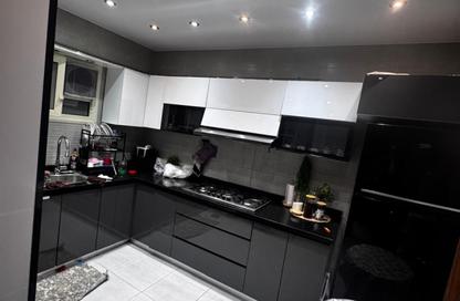 Apartment - 3 Bedrooms - 2 Bathrooms for sale in Makram Ebeid St. - 6th Zone - Nasr City - Cairo