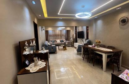 Apartment - 3 Bedrooms - 2 Bathrooms for sale in Makram Ebeid St. - 6th Zone - Nasr City - Cairo
