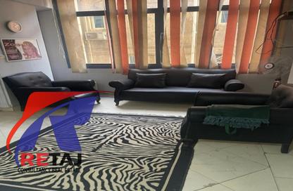 Clinic - 2 Bedrooms - 1 Bathroom for sale in Hassan Ma'moon St. - 6th Zone - Nasr City - Cairo