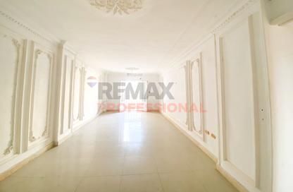 Apartment - 3 Bedrooms - 1 Bathroom for sale in Al Fath St. - Janaklees - Hay Sharq - Alexandria