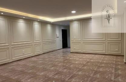 Apartment - 3 Bedrooms - 2 Bathrooms for sale in Street16 - District 3 - The 5th Settlement - New Cairo City - Cairo