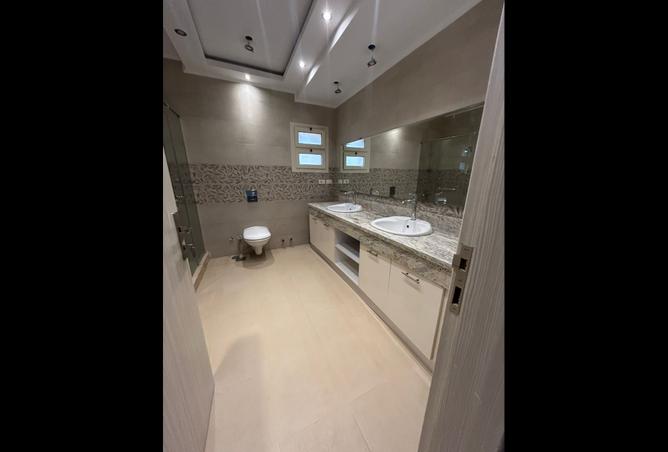 104045855 - Property Image 2