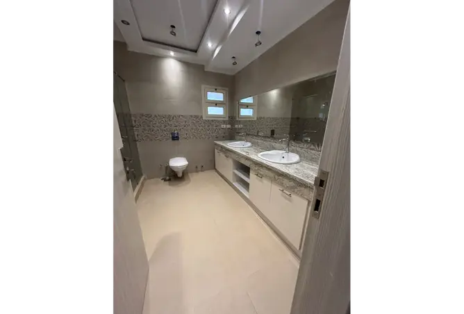 104045855 - Property Image 2