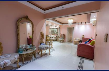 Apartment - 3 Bedrooms - 1 Bathroom for sale in Gamal Abdel Nasser Road - Sidi Beshr - Hay Awal El Montazah - Alexandria
