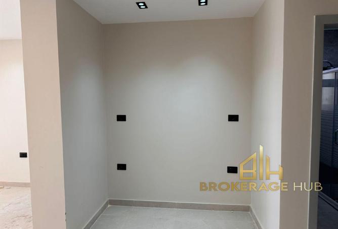 104039283 - Property Image 3