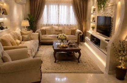 Apartment - 3 Bedrooms - 3 Bathrooms for sale in Maadi - Hay El Maadi - Cairo