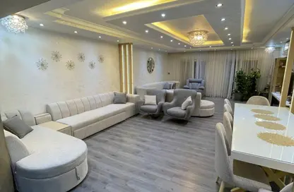 Apartment - 3 Bedrooms - 3 Bathrooms for sale in Al Rehab - New Cairo City - Cairo