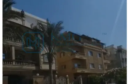 Apartment - 3 Bedrooms - 2 Bathrooms for sale in Suleiman Al Halabi St. - El Banafseg 11 - El Banafseg - New Cairo City - Cairo