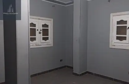 شقة - 3 غرف نوم - 1 حمام للبيع في شارع عبد الرحمن الرافعي - محلية 6 - الحي الاول - مدينة العبور - القليوبية