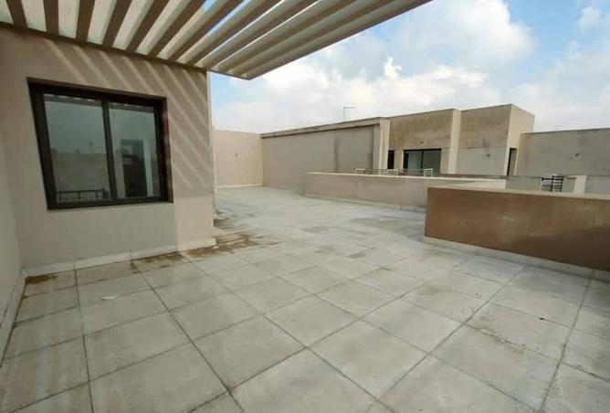99110990 - Property Image 3