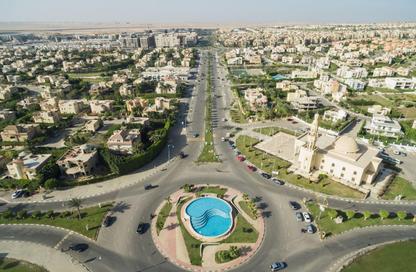 Apartment - 3 Bedrooms - 2 Bathrooms for sale in Beverly Hills Road - 17th District - Sheikh Zayed City - Giza