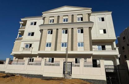 Apartment - 4 Bedrooms - 3 Bathrooms for sale in Bait Alwatan - The 5th Settlement - New Cairo City - Cairo