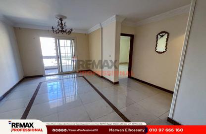 Apartment - 2 Bedrooms - 1 Bathroom for sale in Abou Quer Road   Gamal Abdel Nasser Road - Janaklees - Hay Sharq - Alexandria
