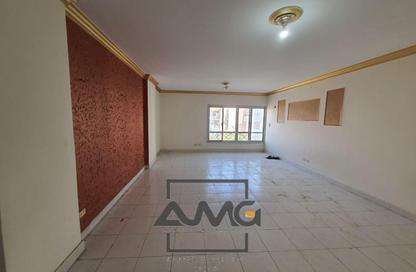 Apartment - 3 Bedrooms - 2 Bathrooms for rent in Om Kalthoum St. - Rehab City Third Phase - Al Rehab - New Cairo City - Cairo