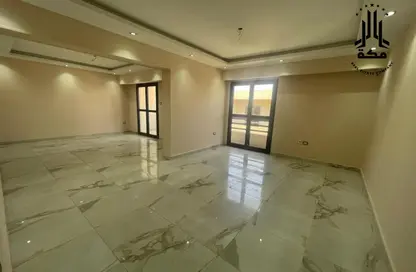 Office Space - 2 Bedrooms - 2 Bathrooms for rent in Salah Salem St. - Roxy - Heliopolis - Masr El Gedida - Cairo