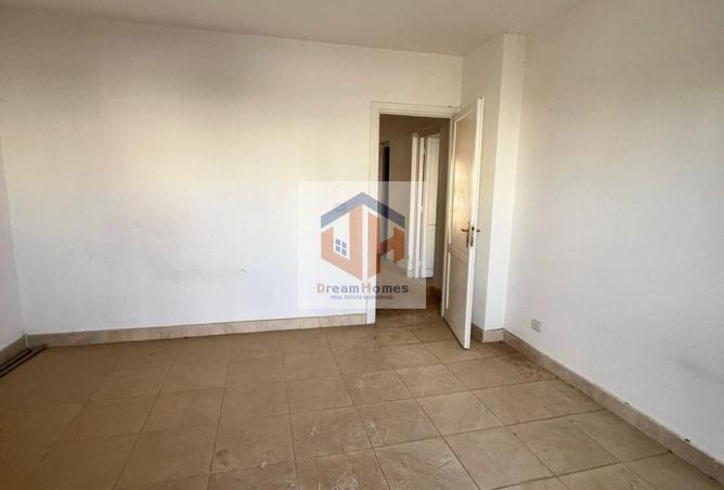 8715911 - Property Image 2