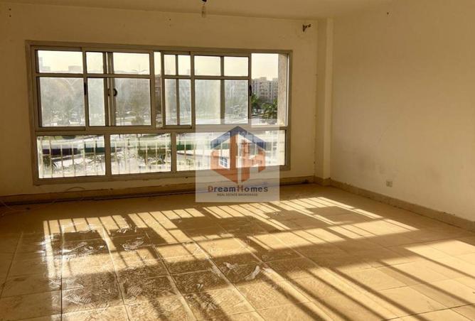 8715911 - Property Main Image