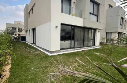 فيلا - 4 غرف نوم - 5 حمامات للبيع في كمبوند البروج - كمبوندات الشروق - مدينة الشروق - القاهرة