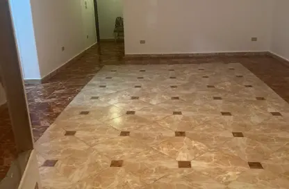 شقة - 3 غرف نوم - 2 حمامات للايجار في الحي الحادي عشر - الشيخ زايد - الجيزة