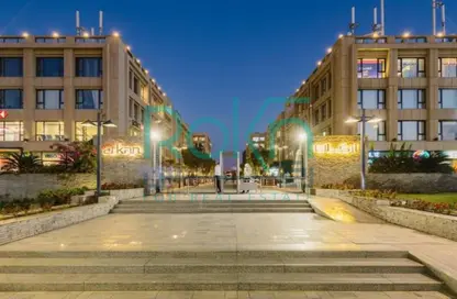 مساحات مكتبية - غرفة نوم - 2 حمامات للايجار في اركان بلازا - محور 26 يوليو - الشيخ زايد - الجيزة