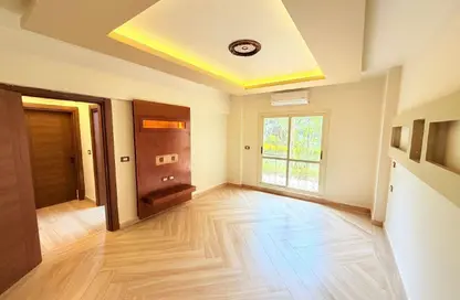 Apartment - 3 Bedrooms - 3 Bathrooms for sale in El Rehab Extension - Al Rehab - New Cairo City - Cairo