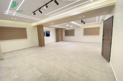 Office Space - Studio - 3 Bathrooms for rent in Street 266 - New Maadi - Hay El Maadi - Cairo