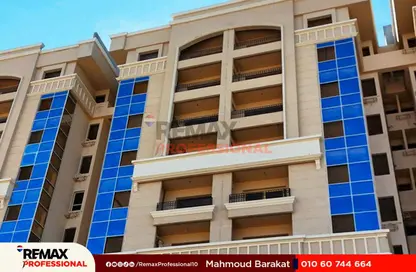 Apartment - 4 Bedrooms - 3 Bathrooms for sale in Vee Muruj - Smouha - Hay Sharq - Alexandria