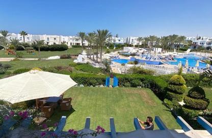 Chalet - 2 Bedrooms - 2 Bathrooms for sale in Mountain View - Ras Al Hekma - North Coast