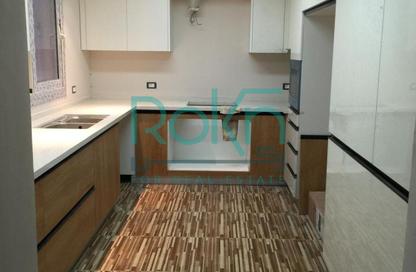 Villa - 3 Bedrooms - 4 Bathrooms for sale in Royal City - Sheikh Zayed Compounds - Sheikh Zayed City - Giza