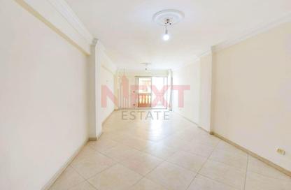 Apartment - 3 Bedrooms - 3 Bathrooms for rent in Mohamed Fawzy Moaz St. - Smouha - Hay Sharq - Alexandria