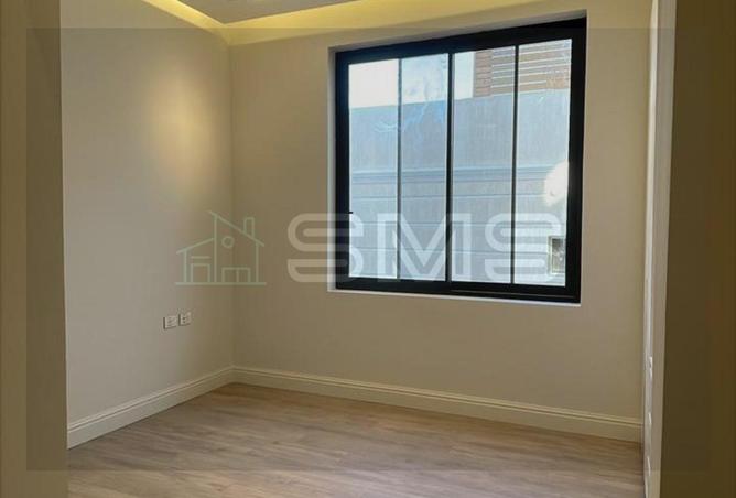 99389112 - Property Image 3