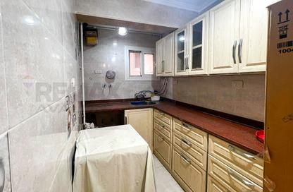 Apartment - 2 Bedrooms - 1 Bathroom for sale in Mostafa Kamel St. - Smouha - Hay Sharq - Alexandria