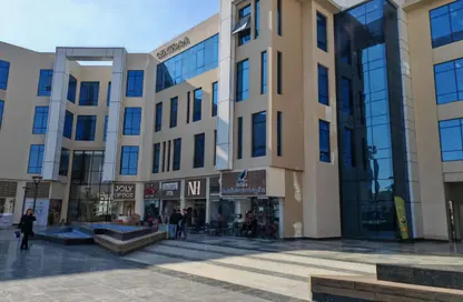 Office Space - 3 Bedrooms - 1 Bathroom for rent in The 5th Settlement - New Cairo City - Cairo