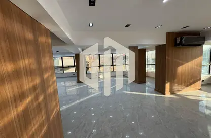 مساحات مكتبية - غرفة نوم - 1 حمام للايجار في شارع التسعين الشمالي - التجمع الخامس - مدينة القاهرة الجديدة - القاهرة